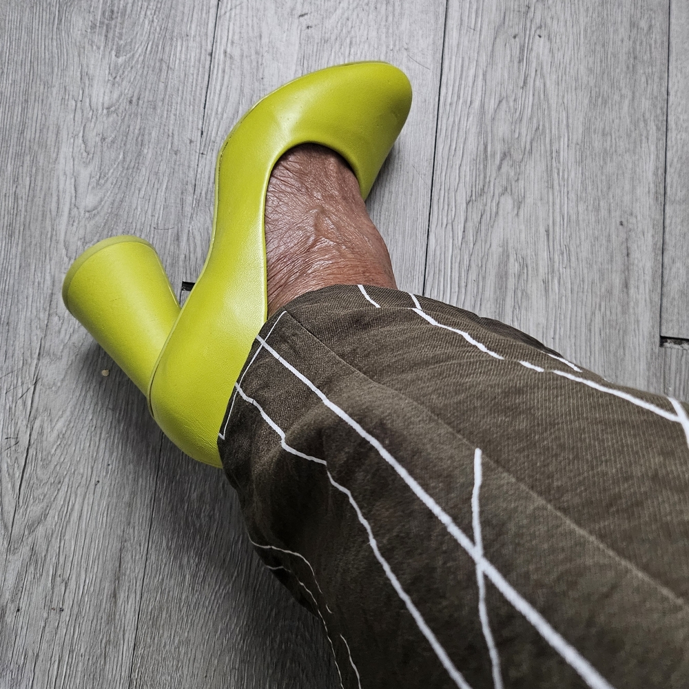 Lime Green Women's Heels - Picture 2 of 6